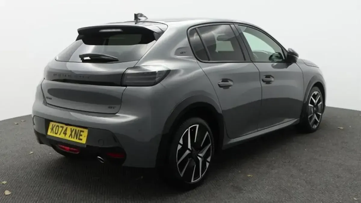 Second-hand Peugeot 208 GTi 100 CP (73 kW) 2025 Gri Hatchback