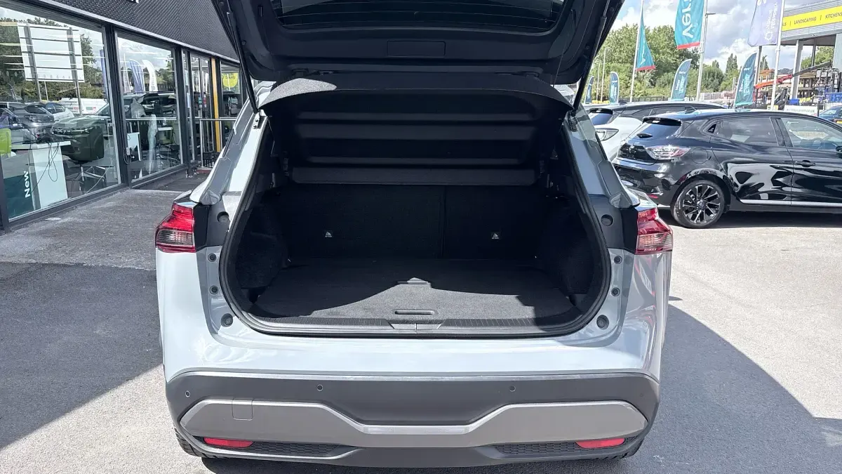 Used Nissan Qashqai N-Connecta 158 HP (116 kW) 2022 Grey SUV