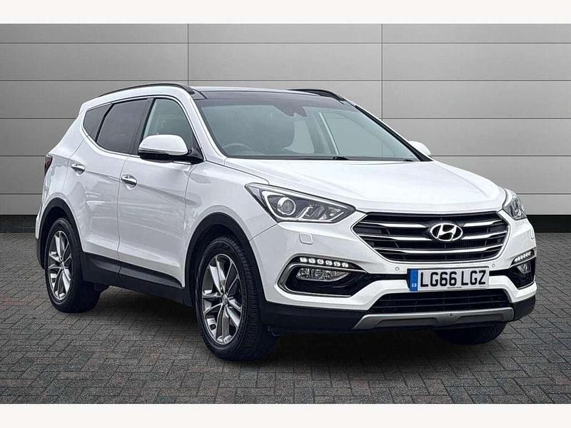 White Used 2016 Hyundai Santa Fe Premium SE SUV | £12,790 (Fair price) - Image 1/2