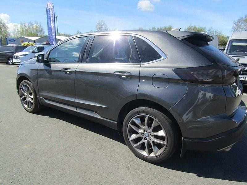 Begagnad Ford Edge Titanium 210 HK (154 kW) 2017 SUV