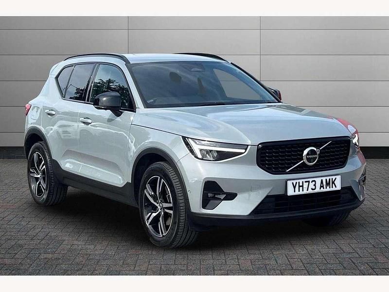 Grey Used 2023 Volvo XC40 Plus SUV | £27,495 (Good price) - Image 1/2