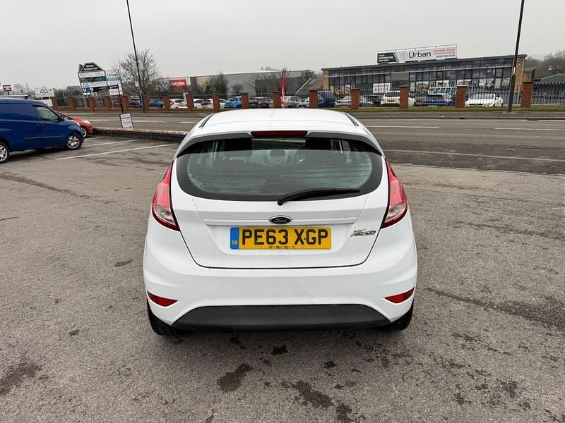 Used Ford Fiesta Style 82 HP (60 kW) 2013 White Hatchback