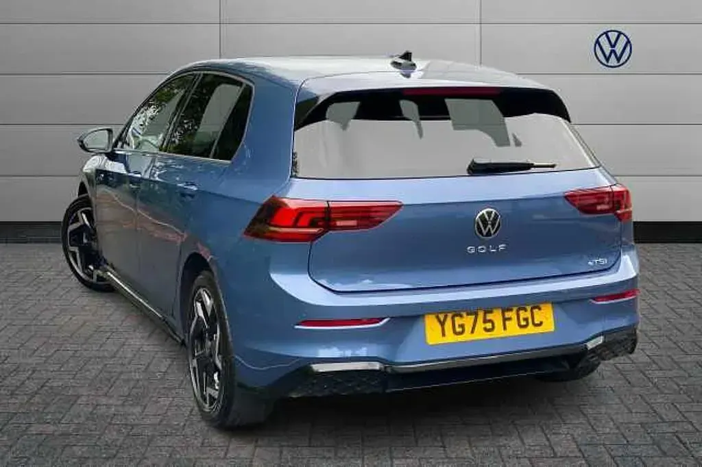 Used VW Golf VIII 150 HP (110 kW) 2025