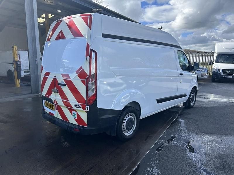 Begagnad Ford Transit Custom 130 HK (95 kW) 2018 Vit Van