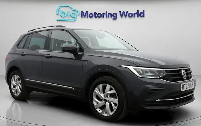 Usado VW Tiguan S 150 HP (110 kW) 2022 Cinzento SUV