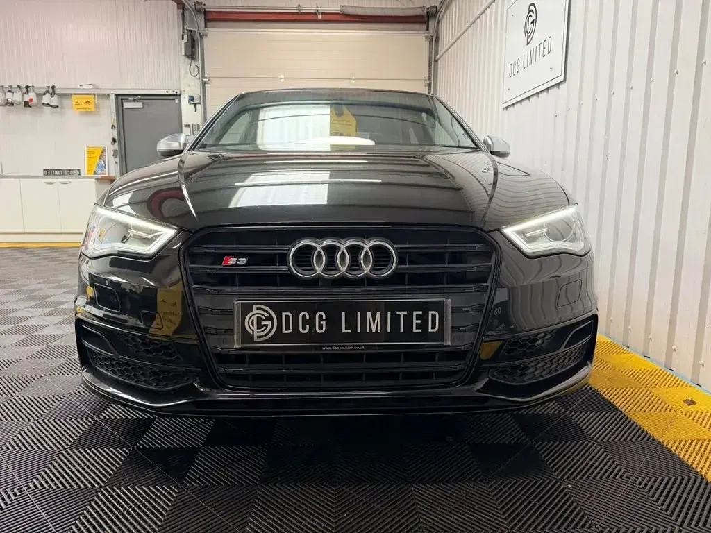 Begagnad Audi S3 Sportback Design 2016 Svart Halvkombi