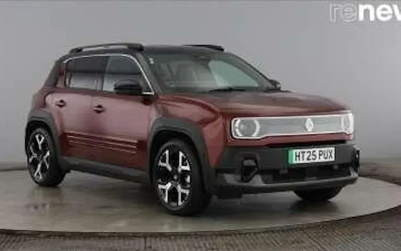 Used Renault R4 Komfort 110 kW (150 HP) 2025 Estate
