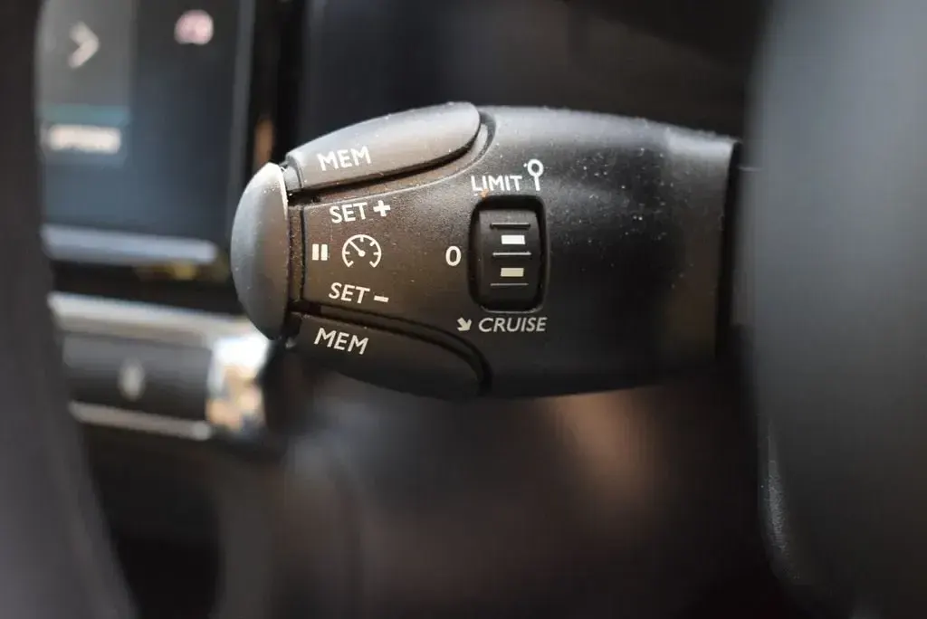Usado Citroën C3 PureTech 83 HP (61 kW) 2024 Branco Citadino