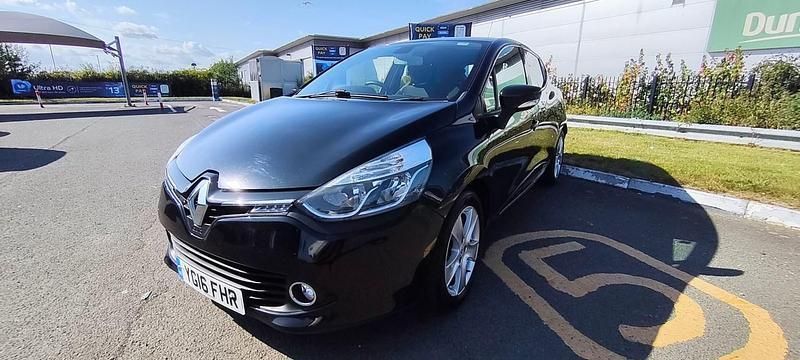 Black Used 2016 Renault Clio IV Dynamique Hatchback | £5,495 (Good price) - Image 1/4