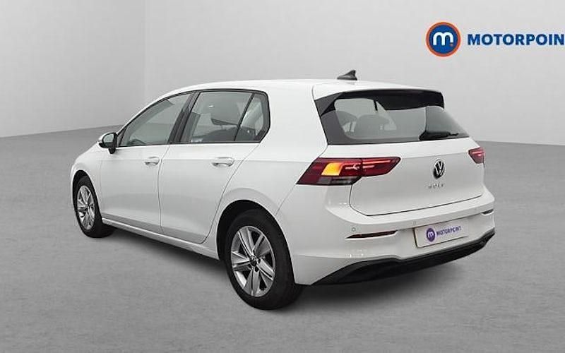 Used VW Golf VIII Life 131 HP (96 kW) 2024 Hatchback