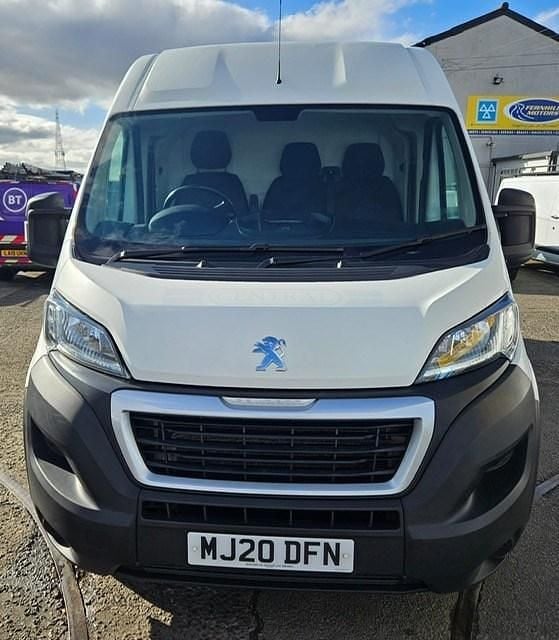 Used Peugeot Boxer 140 HP (102 kW) 2020 White Van