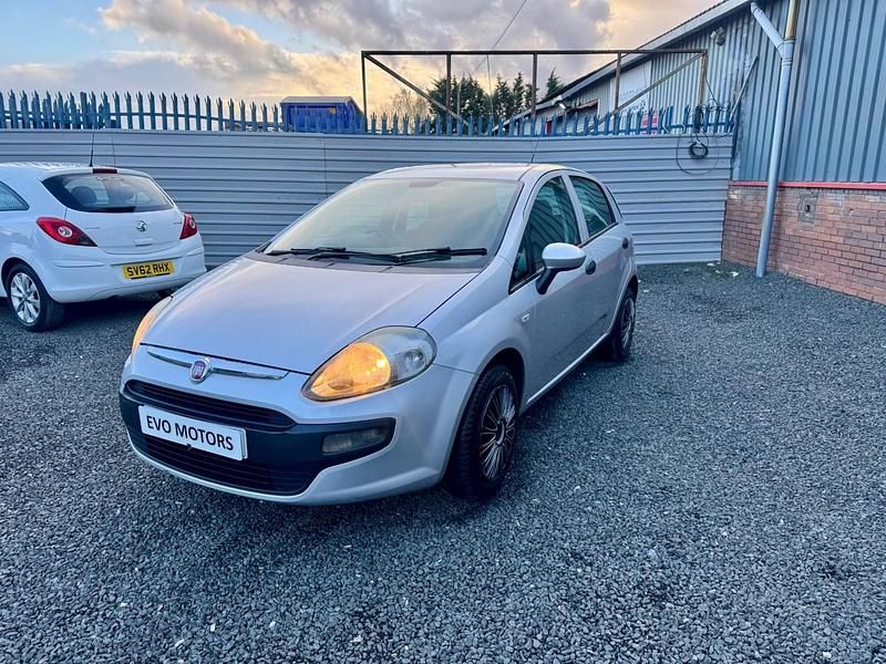 Used Fiat Punto Evo Active 77 HP (56 kW) 2010 Grey Hatchback