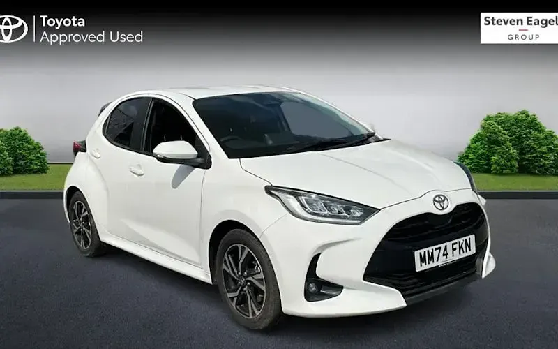 Used Toyota Yaris Design 116 HP (85 kW) 2025 Hatchback