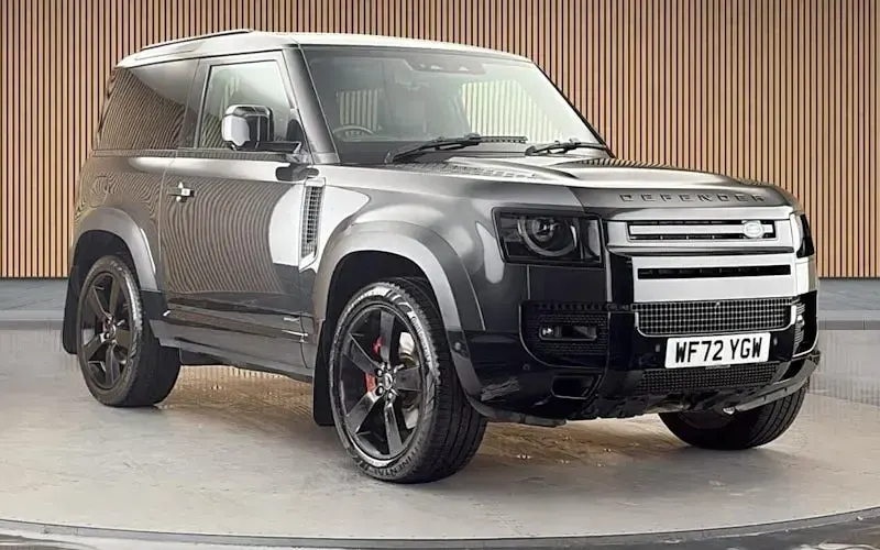 Used Land Rover Defender 400 HP (294 kW) 2024 SUV
