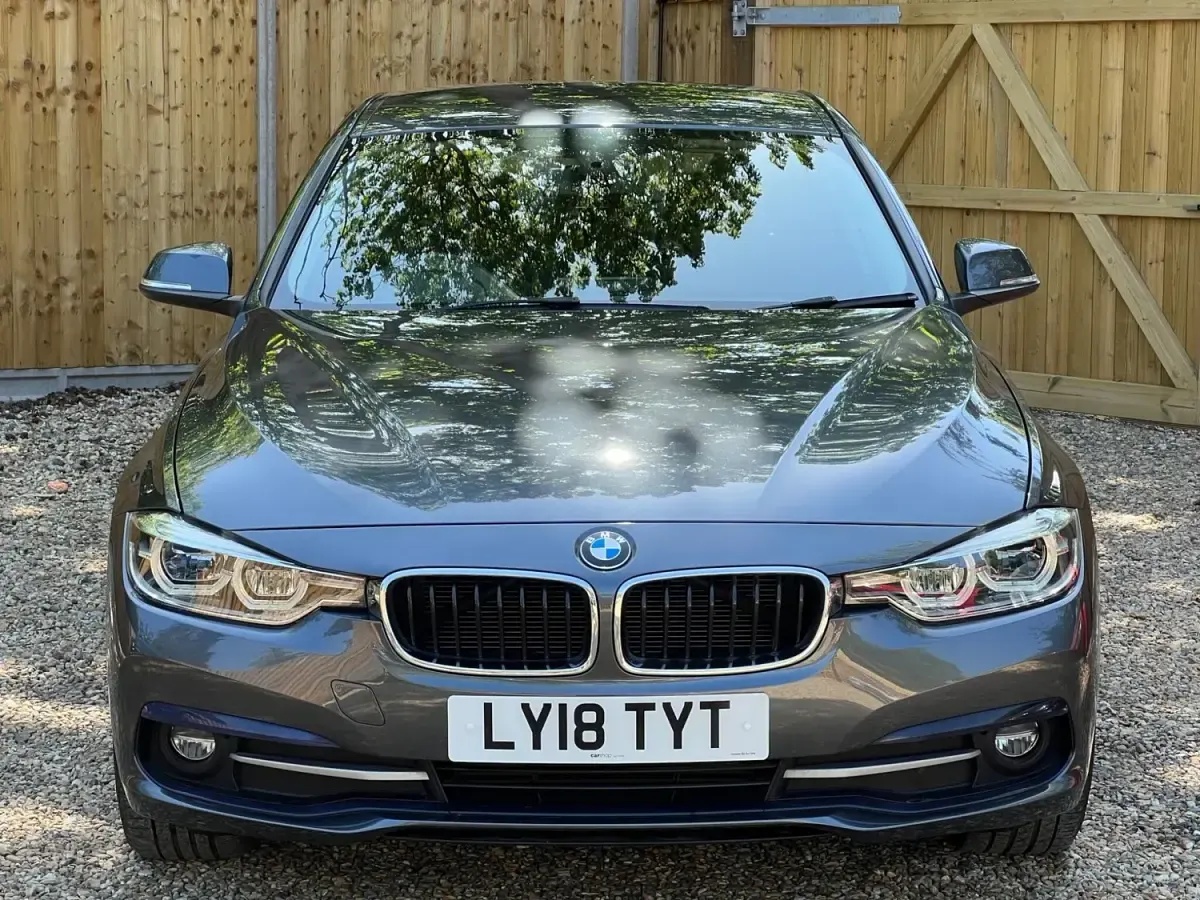 Begagnad BMW 320 Sport Line 2018 Grå Sedan