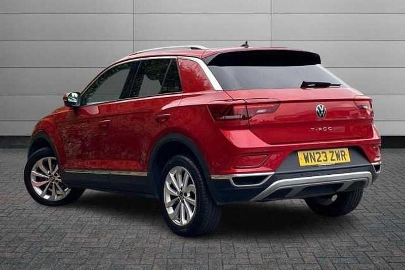 Used VW T-Roc Style 150 HP (110 kW) 2023 Red SUV