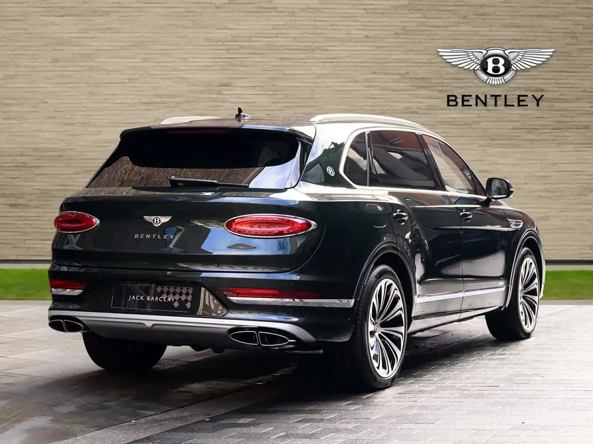 New Bentley Bentayga 2026 Cumbrian green SUV