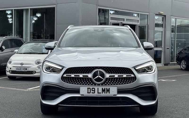 Used Mercedes GLA200 Executive 150 HP (110 kW) 2022 SUV