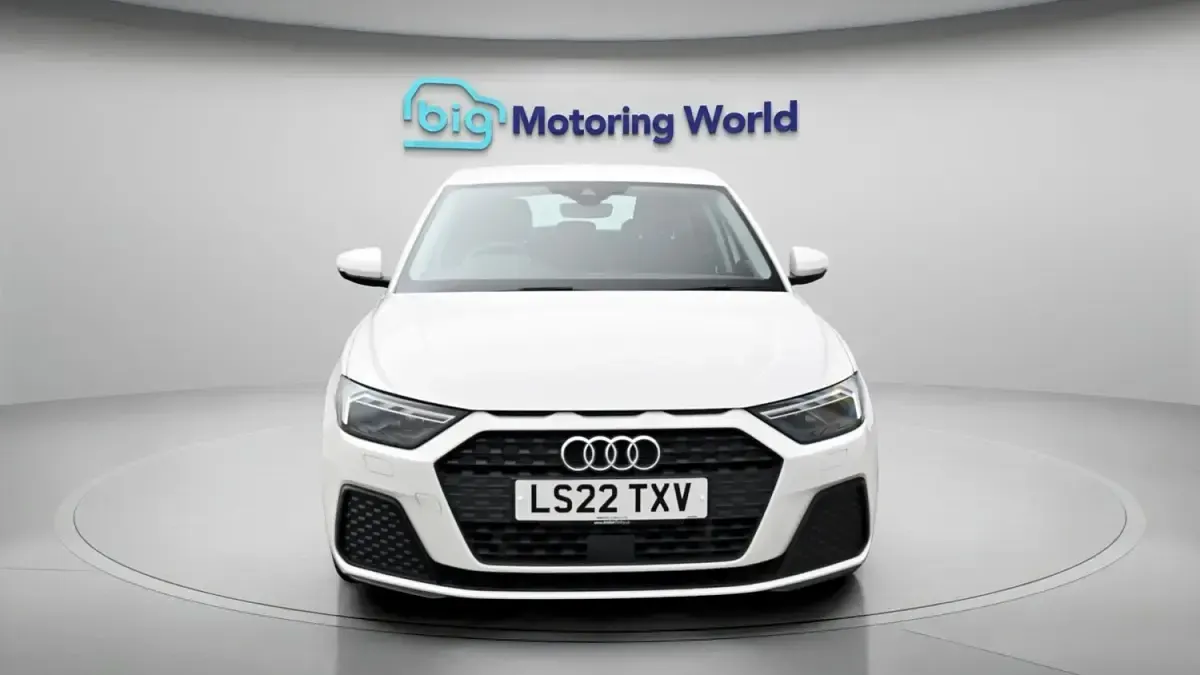 Używany Audi A1 2022 Biały SUV