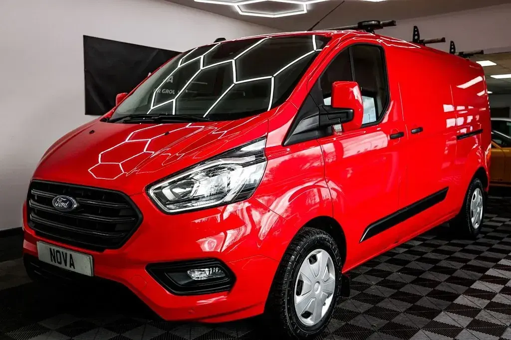 Used Ford Transit Custom Trend 130 HP (95 kW) 2021 Red Van