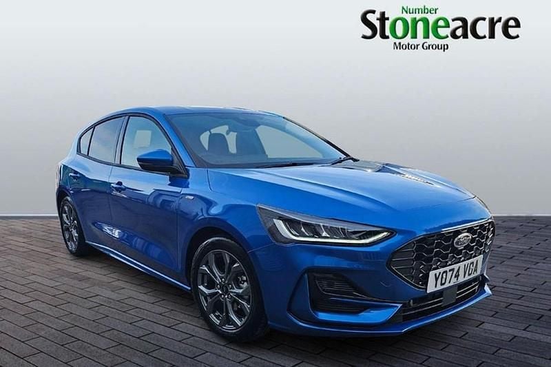 Used Ford Focus ST-Line 123 HP (90 kW) 2025 Blue Hatchback