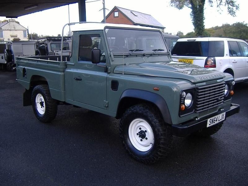 Green Used 2014 Land Rover Defender SUV | £26,995 (Fair price) - Image 1/4