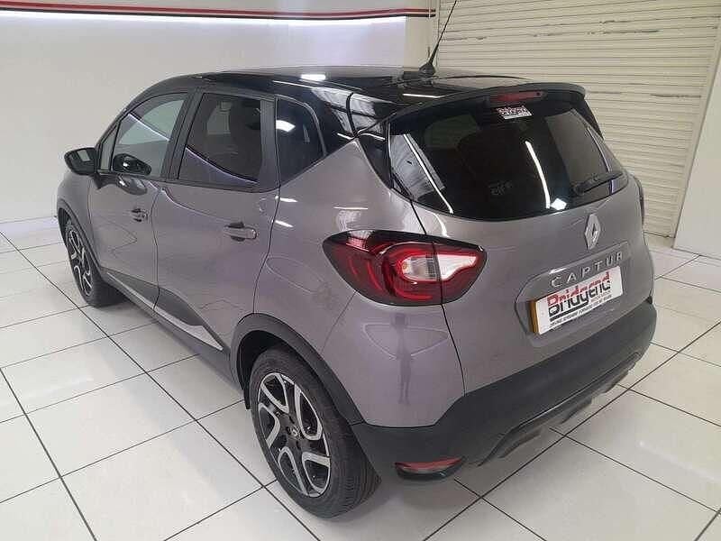 Used Renault Captur Iconic 2019 Grey/black SUV