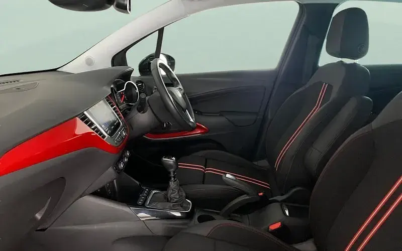 Używany Vauxhall Crossland S 110 KM (80 kW) 2023 Czarny SUV