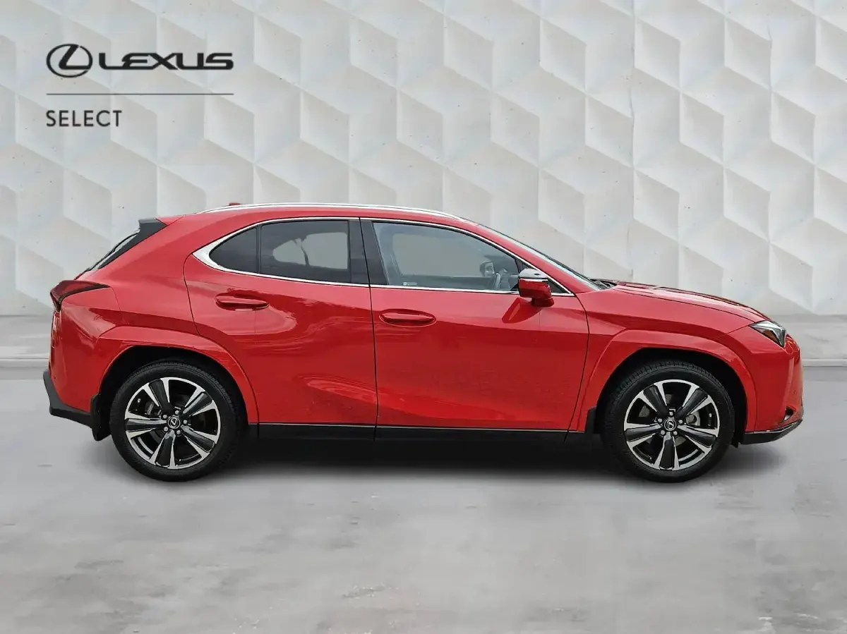 Used Lexus UX 184 HP (135 kW) 2023 Red SUV