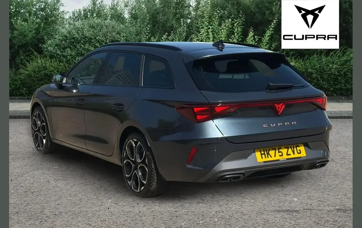 New Cupra Leon 147 HP (108 kW) 2025 Grey Estate