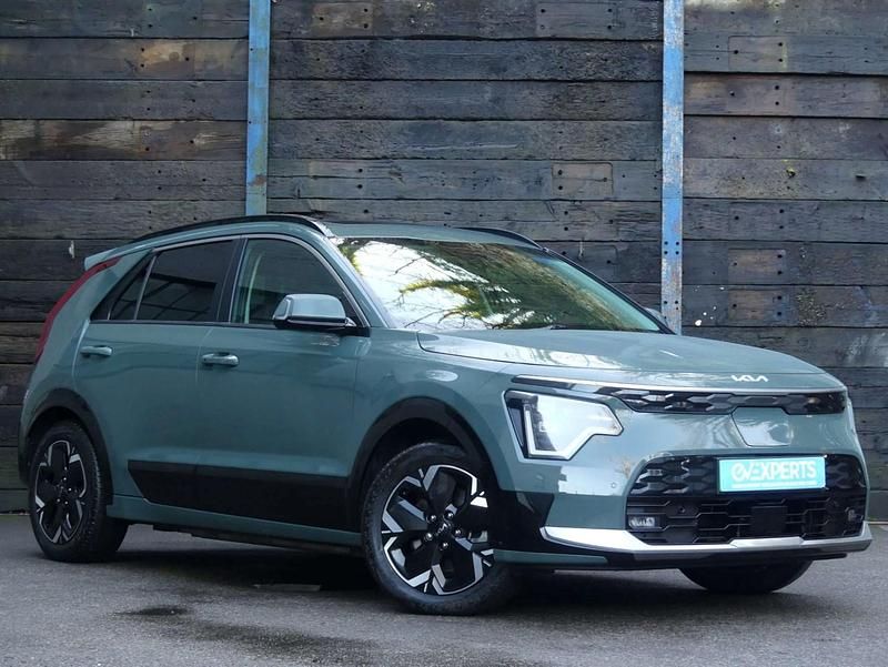 Green Used 2022 Kia e-Niro SUV | £21,900 - Image 1/3