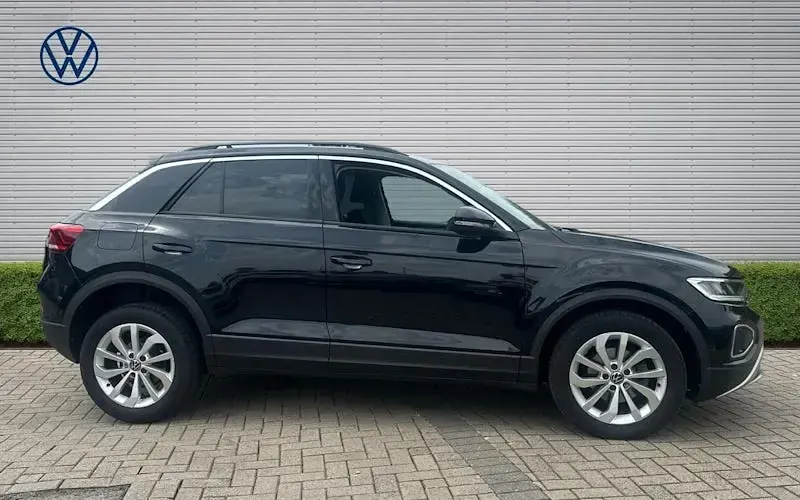 Used VW T-Roc Match 150 HP (110 kW) 2025 Black SUV