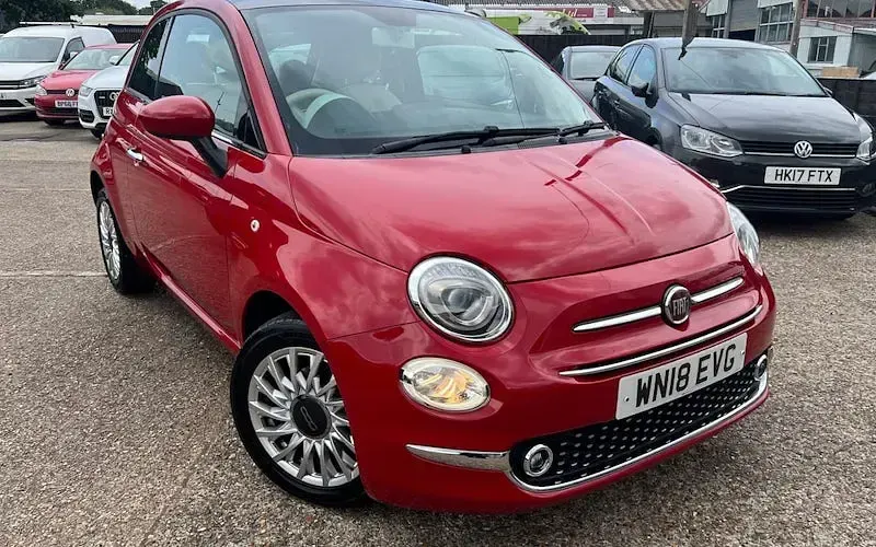 Used Fiat 500 Lounge 69 HP (50 kW) 2019 Hatchback