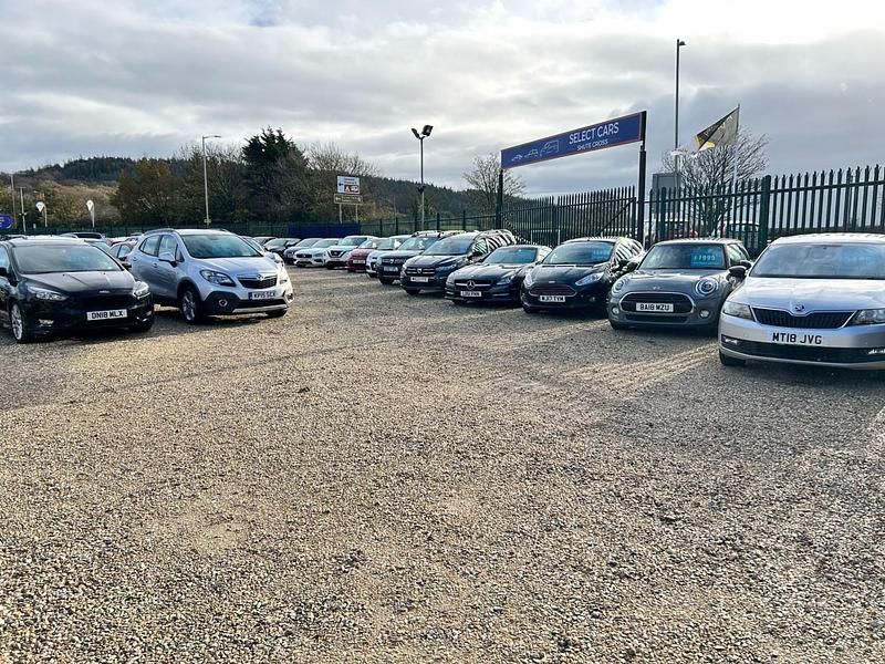 Black Used 2019 Kia Stonic SUV | £9,295 (Fair price) - Image 1/2