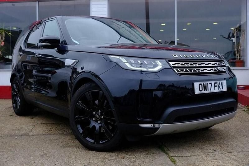 Black Used 2017 Land Rover Discovery 5 HSE Luxury SUV | £20,995 (Good price) - Image 1/1