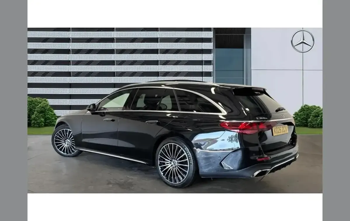 Used Mercedes E300 AMG Line Premium Plus 313 HP (230 kW) 2025 Black Estate