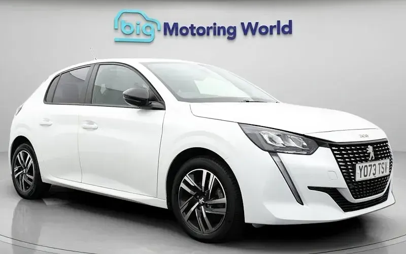 Used Peugeot 208 Active+ 102 HP (75 kW) 2023 Hatchback