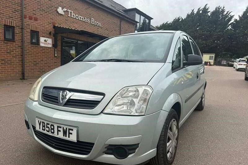Green Used 2009 Vauxhall Meriva MPV | £1,499 (Good price) - Image 1/1