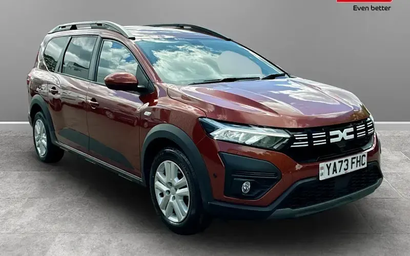 Usado Dacia Jogger Expression 110 CV (80 kW) 2025 Monovolumen