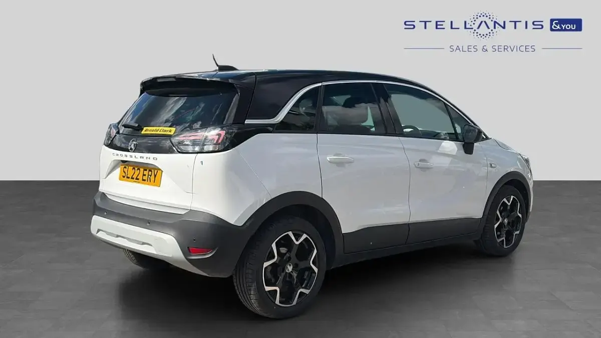 Used Vauxhall Crossland Edition 82 HP (60 kW) 2022 White SUV