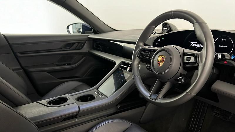 Used Porsche Taycan Performance Package 350 kW (476 HP) 2021 Gentian blue Sedan