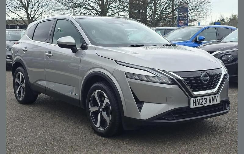 Used Nissan Qashqai N-Connecta 190 HP (139 kW) 2023 Silver SUV