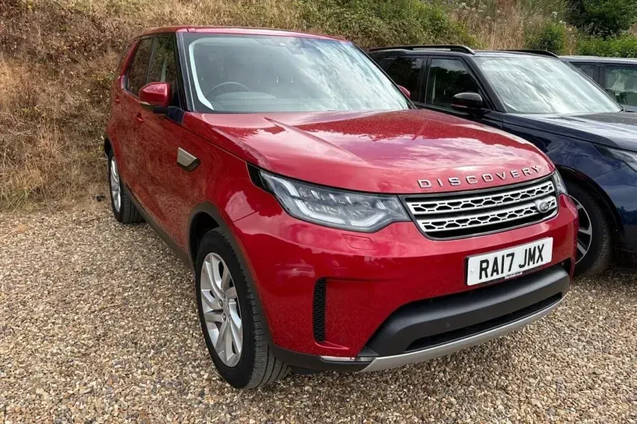 Used Land Rover Discovery HSE 258 HP (189 kW) 2017 Red SUV