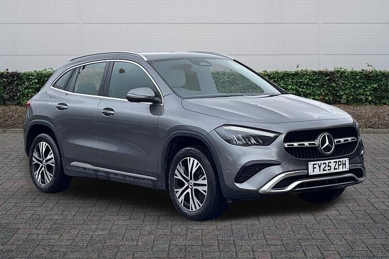 Used Mercedes GLA200 Executive 163 HP (119 kW) 2025 Grey SUV