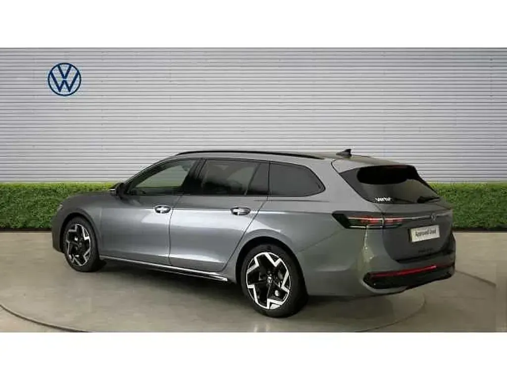 New VW Passat 150 HP (110 kW) 2026 Estate
