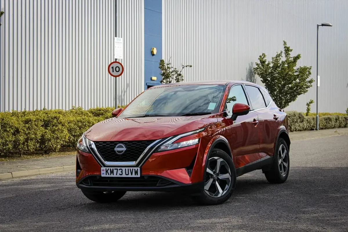 Used Nissan Qashqai N-Connecta 158 HP (116 kW) 2023 Red SUV