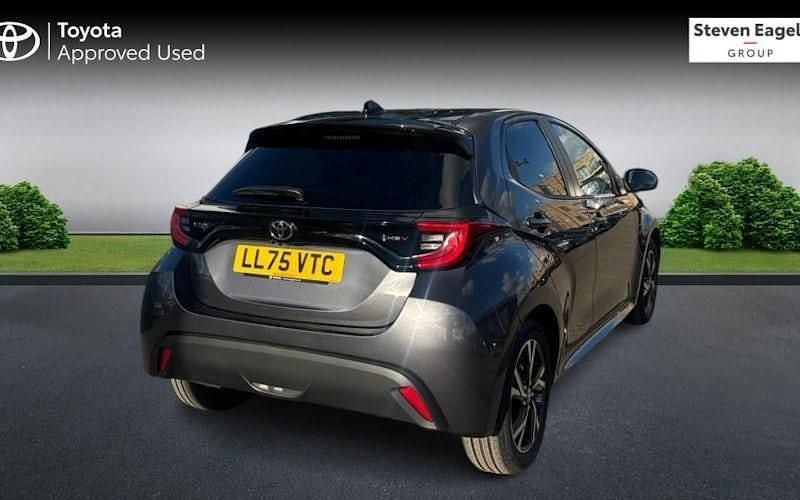 Used Toyota Yaris Hybrid Design 116 HP (85 kW) 2026 Hatchback