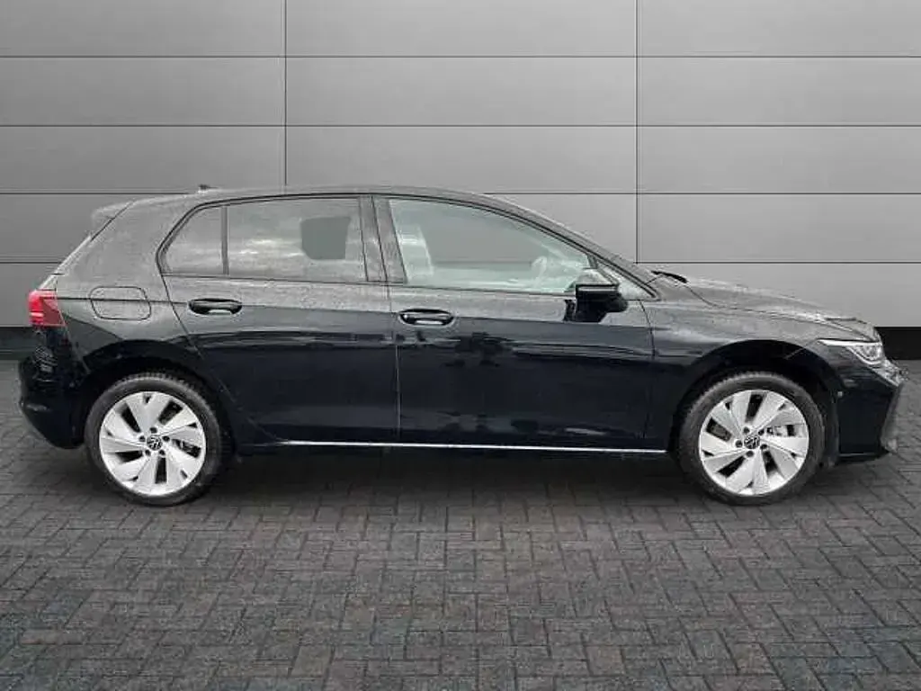 Used VW Golf VIII 204 HP (150 kW) 2025