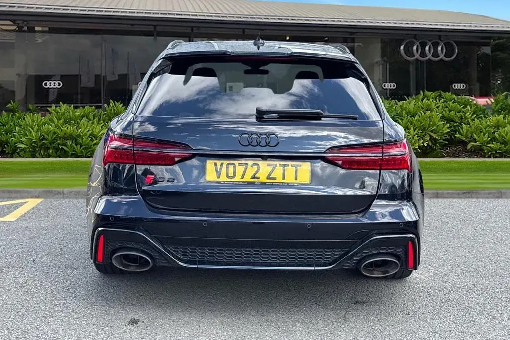 Used Audi RS6 Comfort 600 HP (441 kW) 2022 Black Estate