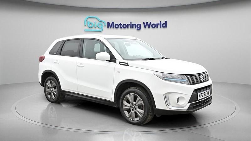 Used Suzuki Vitara SZ-T 129 HP (94 kW) 2023 White SUV